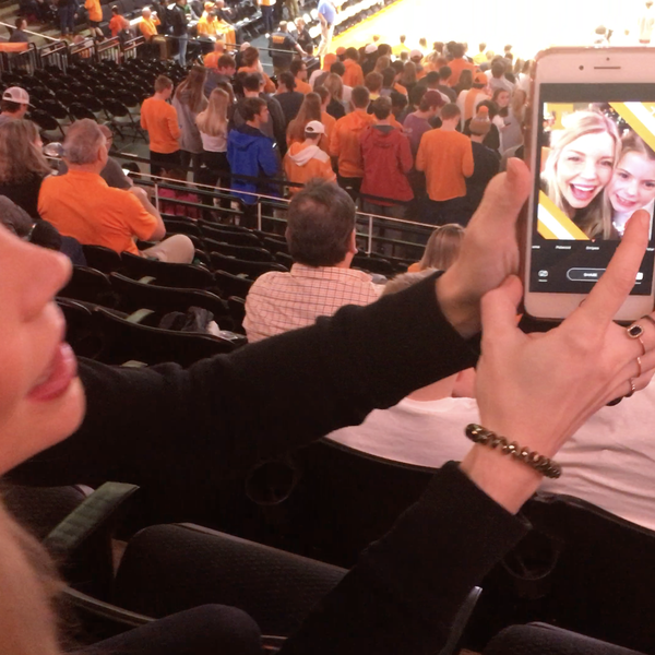 Hoops Hype Tennessee Selfie Cam 2